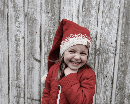 A Giveaway for the Bohéme Christmas Hat!