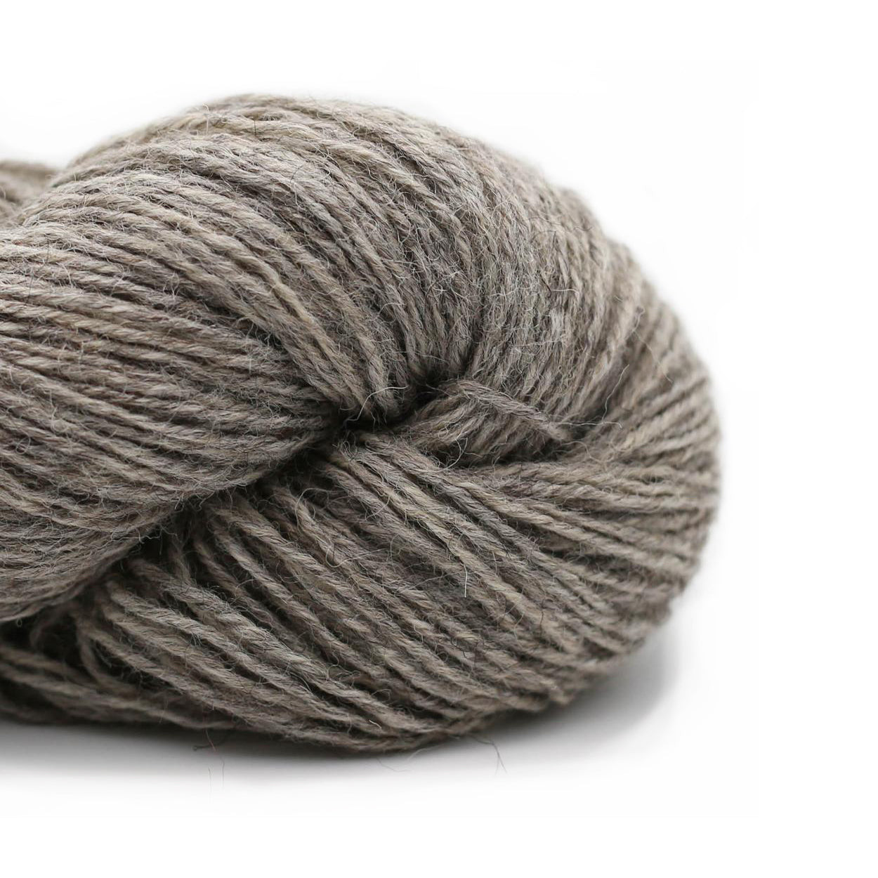 Hey Mama Wolf Yarn 0003 Natural Light Grey Ylva