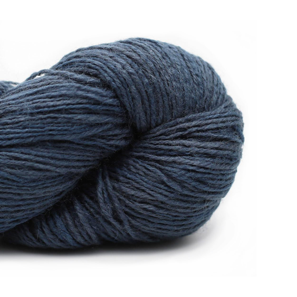 Hey Mama Wolf Yarn 1406 Light Indigo Blue Ylva