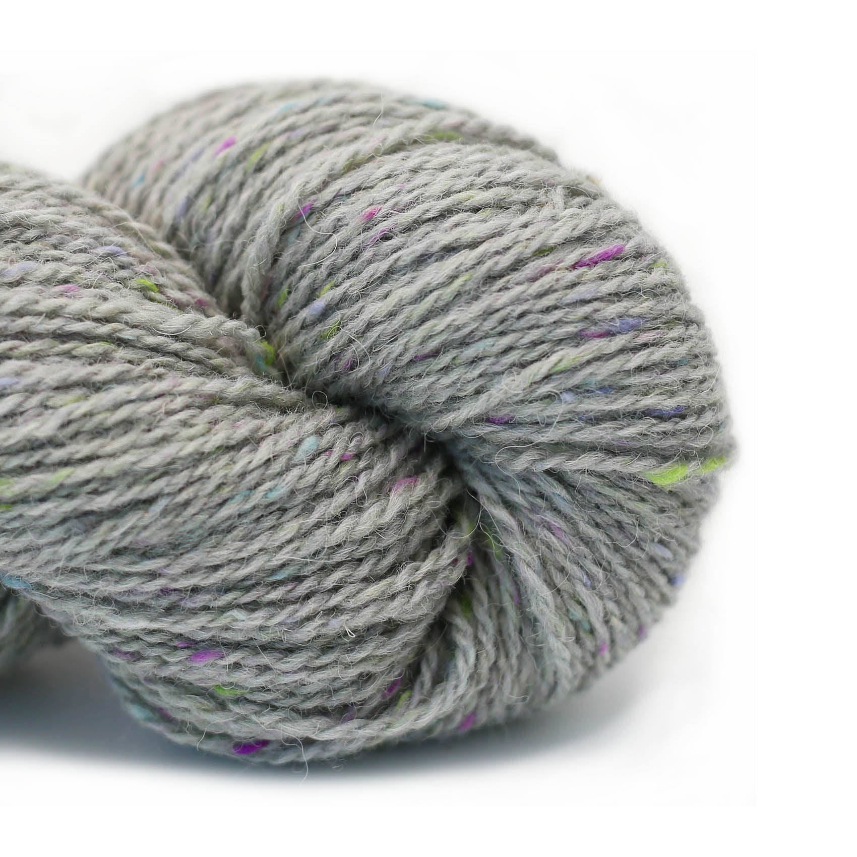 Hey Mama Wolf Yarn 004 Fenn Carr Gray Beara
