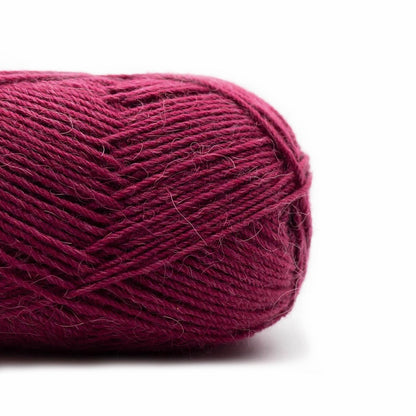 Kremke Soul Wool Yarn 014 dark red Edelweiss