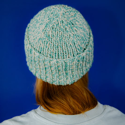 Kelbourne Woolens Beginner's Beanie Bundle Contents