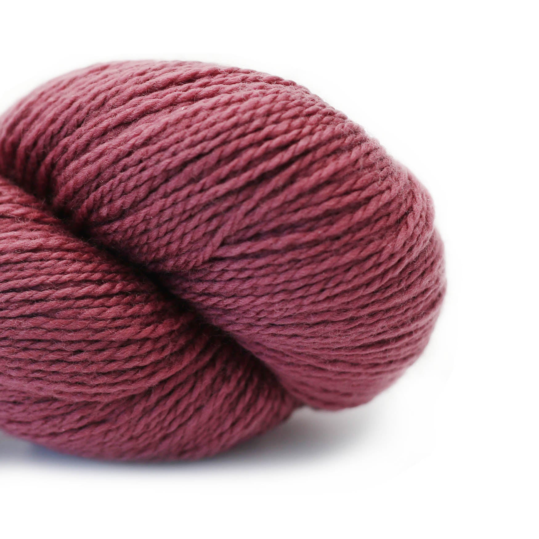 Hey Mama Wolf Yarn 13 Helleborous Pink Skadi