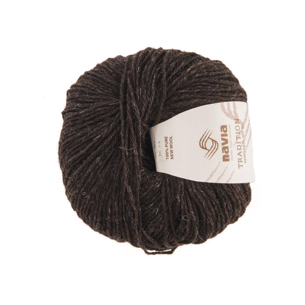 Navia Yarn 906 dark brown Tradition