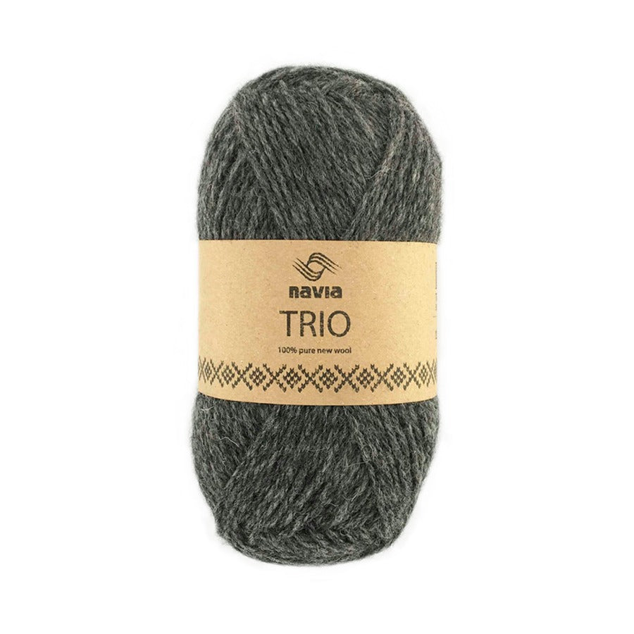 Navia Yarn 033 mid grey Trio