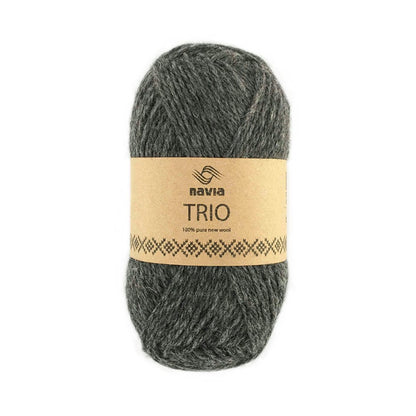 Navia Yarn 033 mid grey Trio