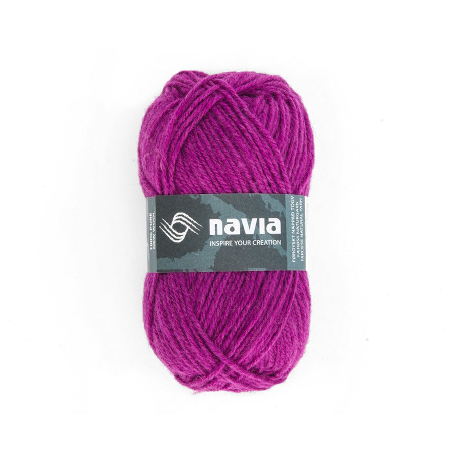 Navia Yarn 326 cerise- discontinued Trio